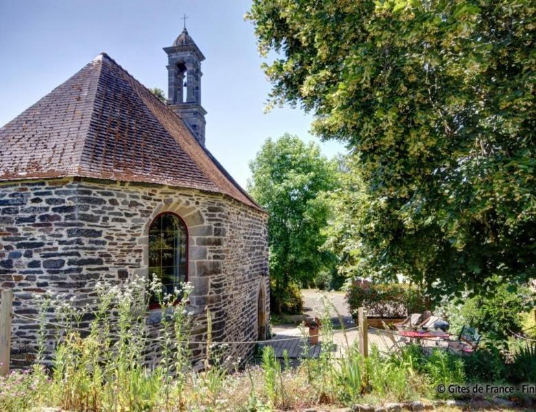Gite Atypique Dans Une Chapelle Briec Exterior photo