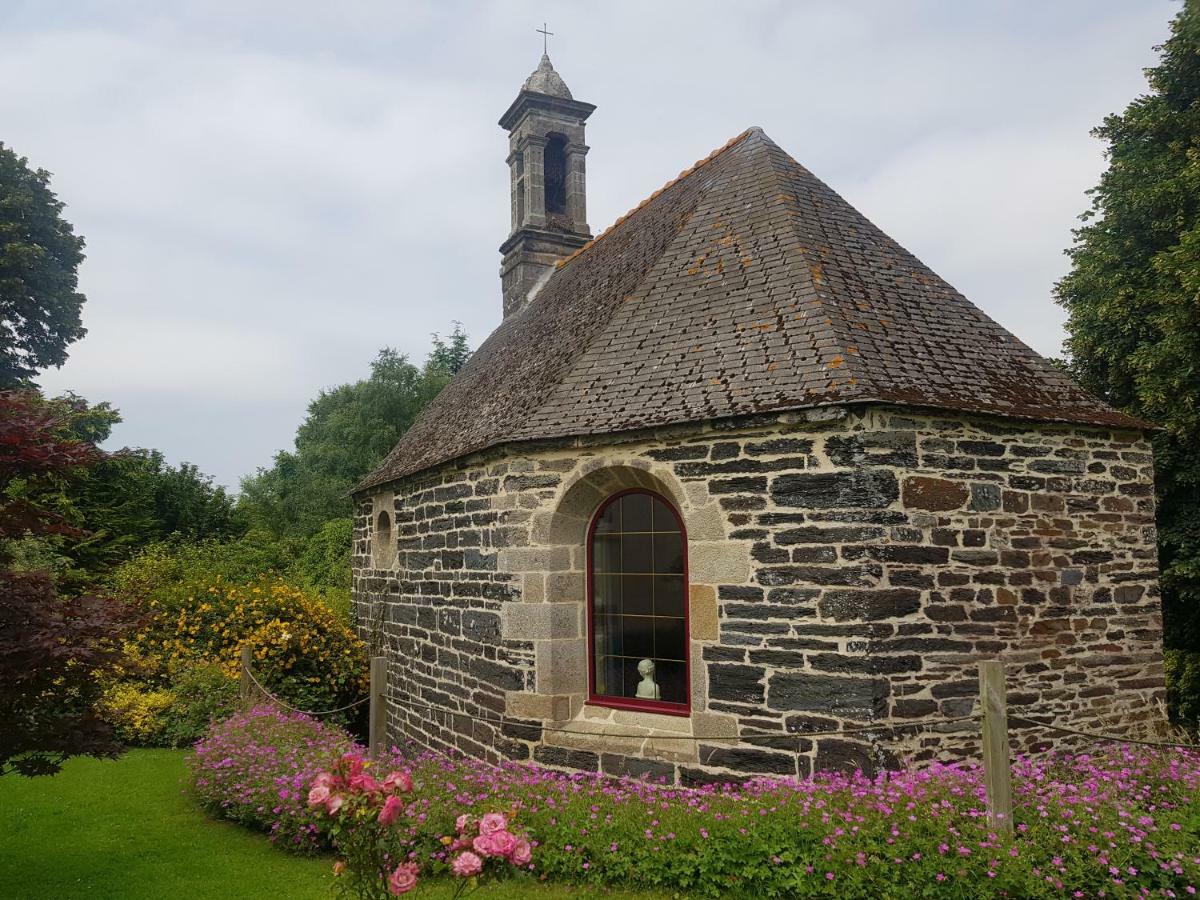 Gite Atypique Dans Une Chapelle Briec Exterior photo